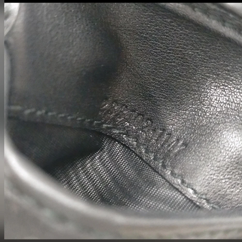 Gucci Guccisima Purse (Coin Pocket) Wallet Black Leather with Silver Accent - Picture 5 of 7